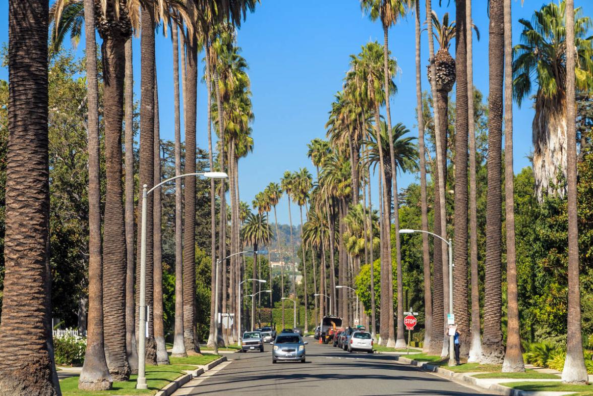 Hur behåller kändisar sina hem i Beverly Hills?