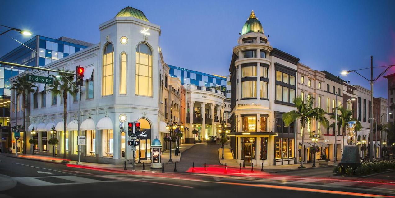 Vilka är de mest populära kändiskvarteren i Beverly Hills?